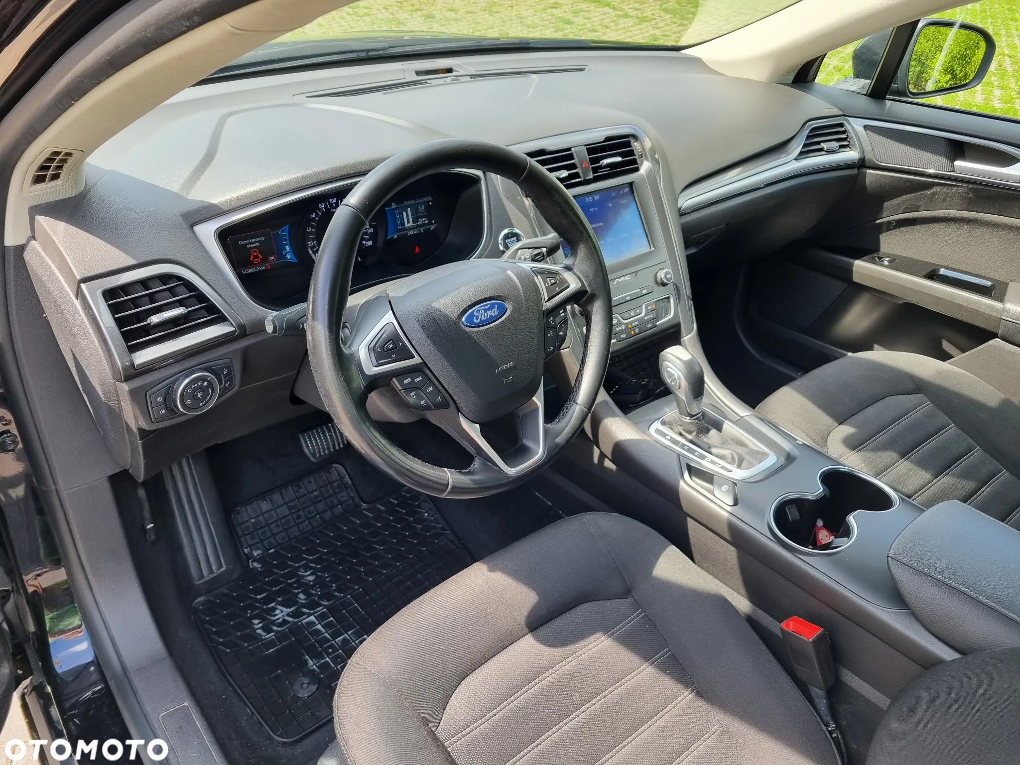 Ford Mondeo 2.0 Hybrid Trend - 21