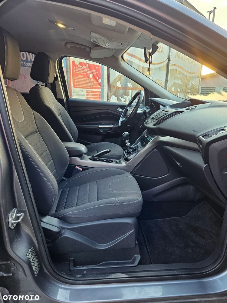Ford Kuga - 26