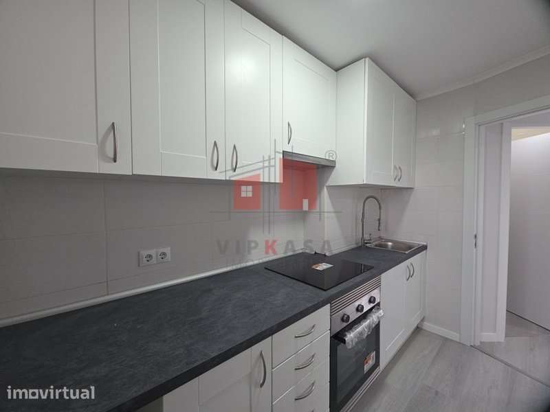 Apartamento T3 Totalmente Remodelado no Laranjeiro - Grande imagem: 3/11