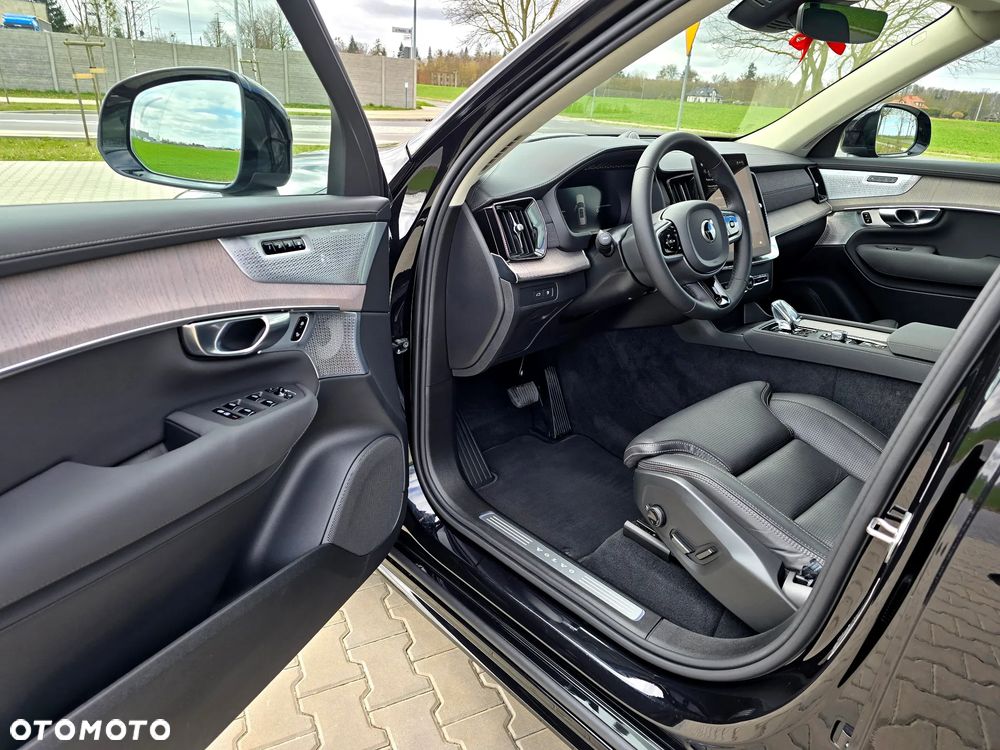 Volvo XC 90 T8 AWD Ultra Black Edition - 11