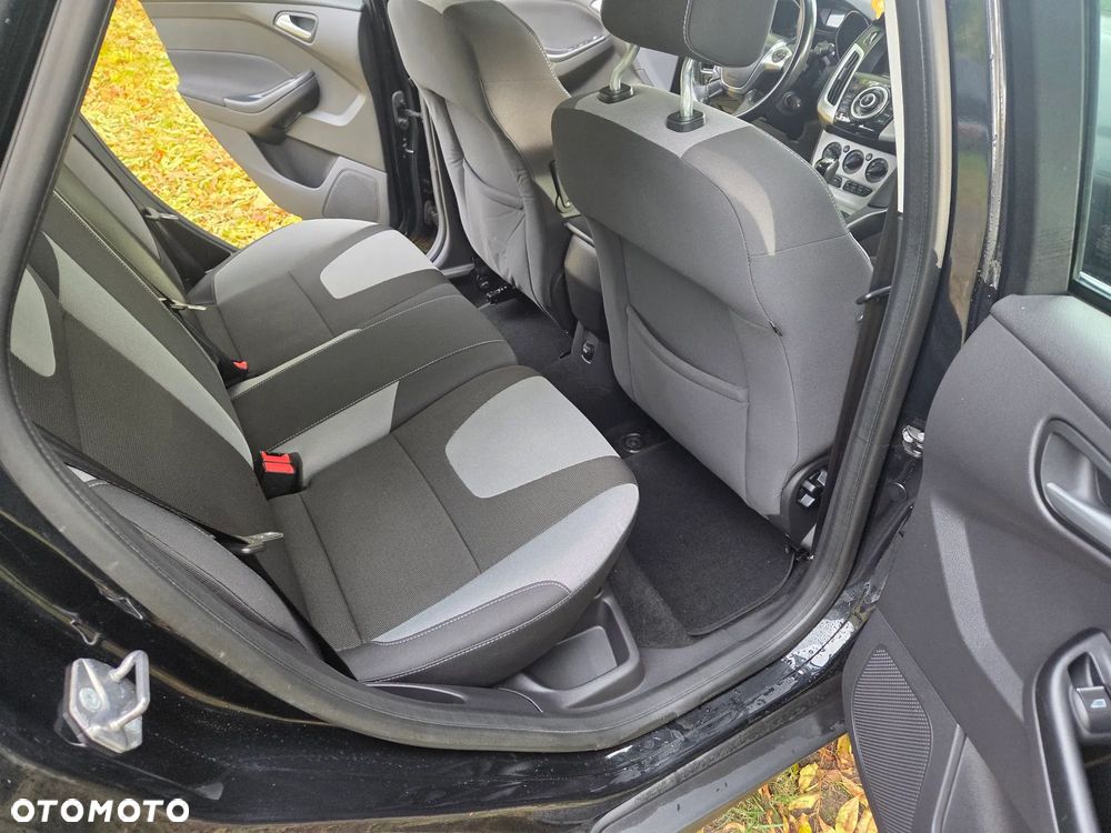 Ford Focus 1.6 EcoBoost Titanium - 26