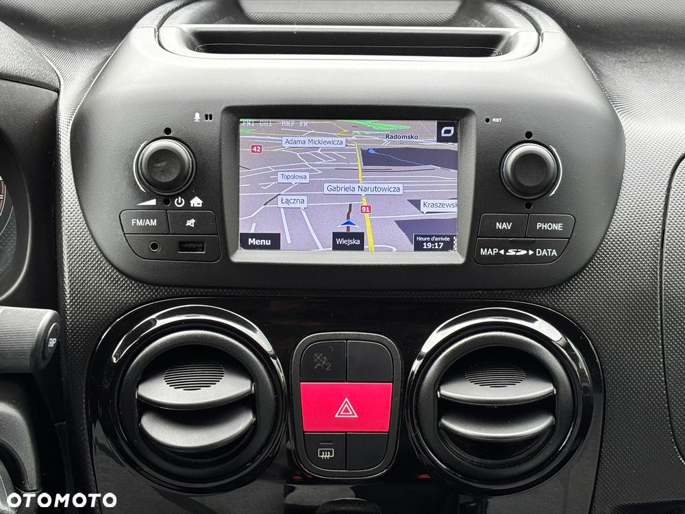 Fiat Qubo 1.4 8V Lounge - 15