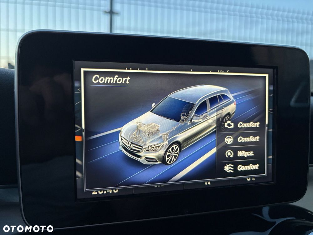 Mercedes-Benz Klasa C 180 7G-TRONIC Exclusive - 29