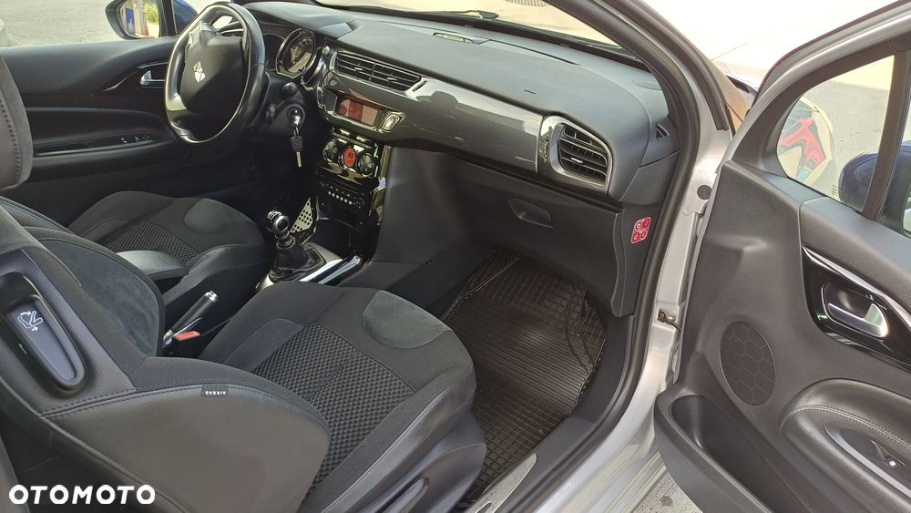 Citroën DS3 1.6 THP Ultra Prestige - 11