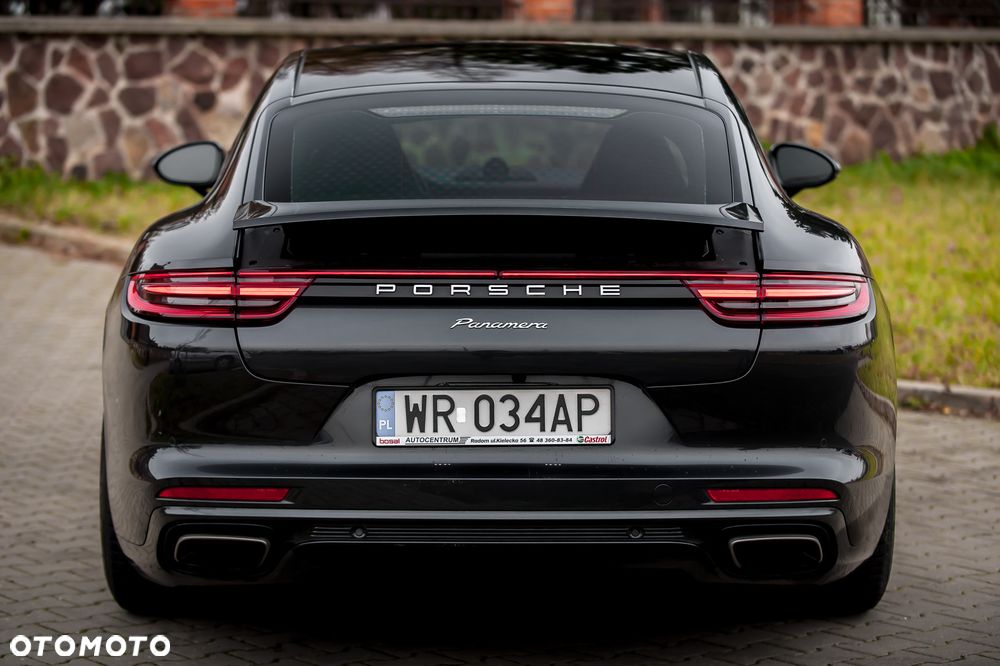 Porsche Panamera 4 GPF Executive - 12