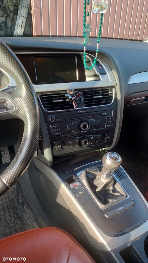 Audi A4 Avant 2.0 TDI DPF Ambition - 6
