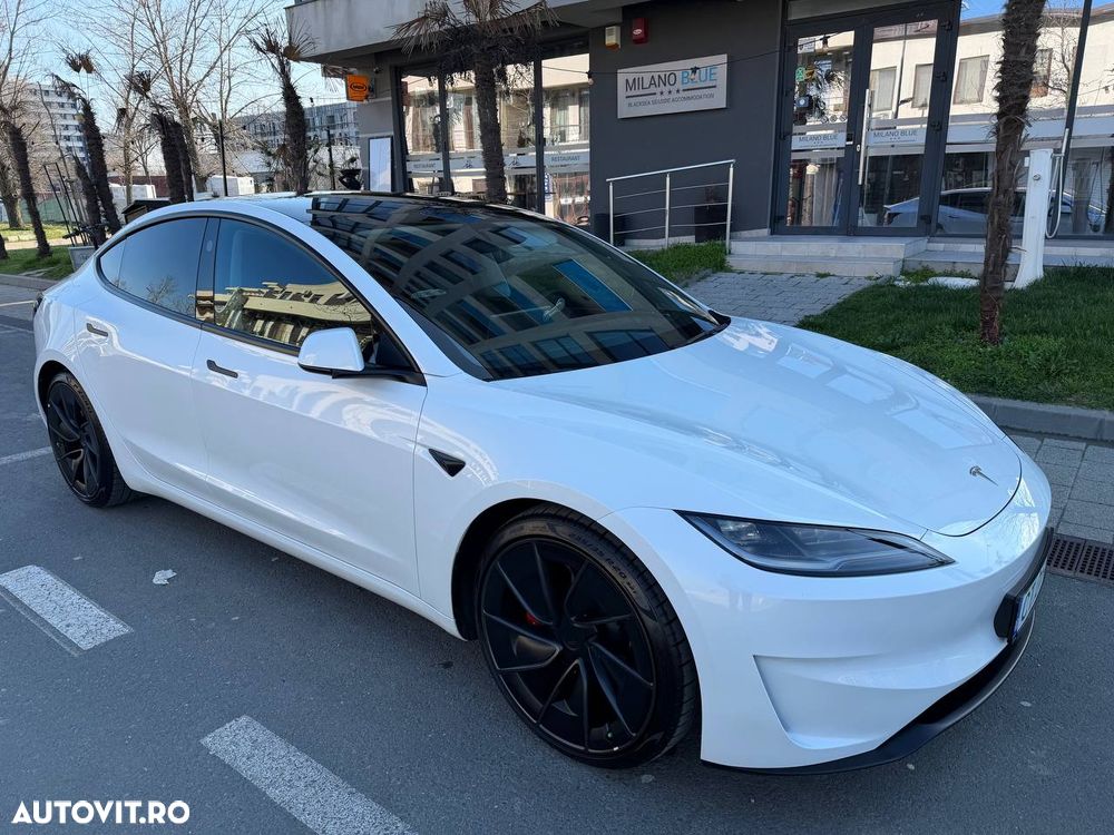 Tesla Model 3 - 16