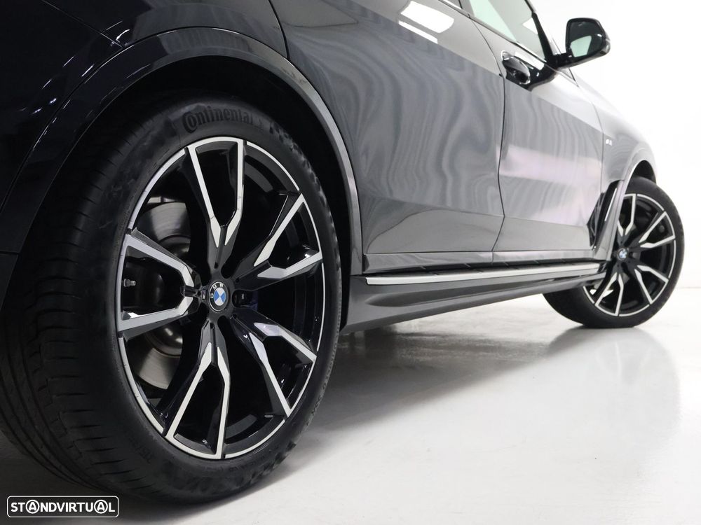 BMW X7 40 d xDrive Pack M - 12