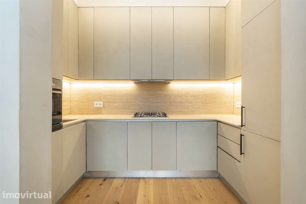 Apartamento T3 nas Avenidas Novas, Lisboa - Grande imagem: 3/37