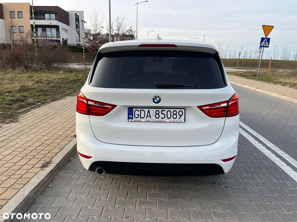 BMW Seria 2 216d GT - 4