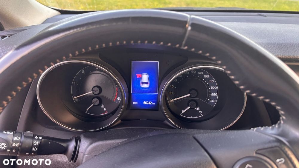 Toyota Auris 1.4 D-4D Comfort - 23