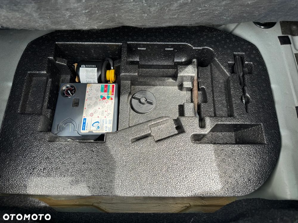 Ford KA 1.2 Start-Stopp-System Titanium - 19