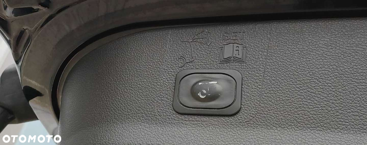 Ford Kuga - 30