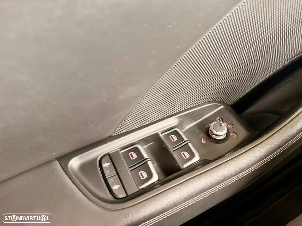 Audi A3 Sportback 1.6 TDI S-line S tronic - 23