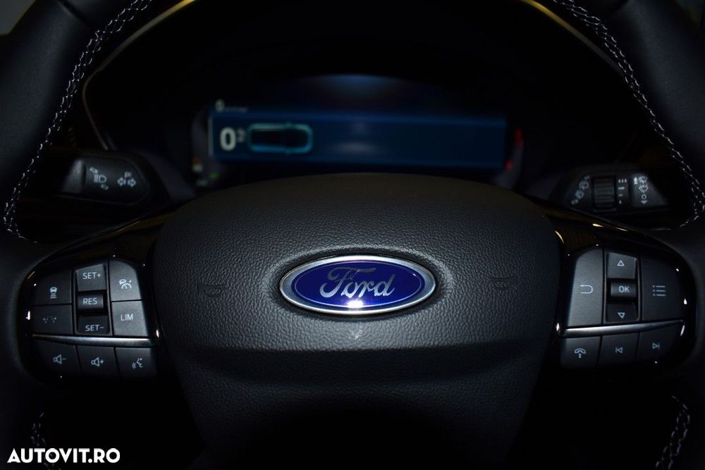 Ford Kuga - 26