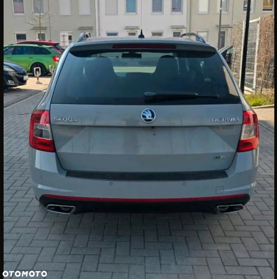 Skoda Octavia Combi 2.0 TSI (Green tec) RS - 2