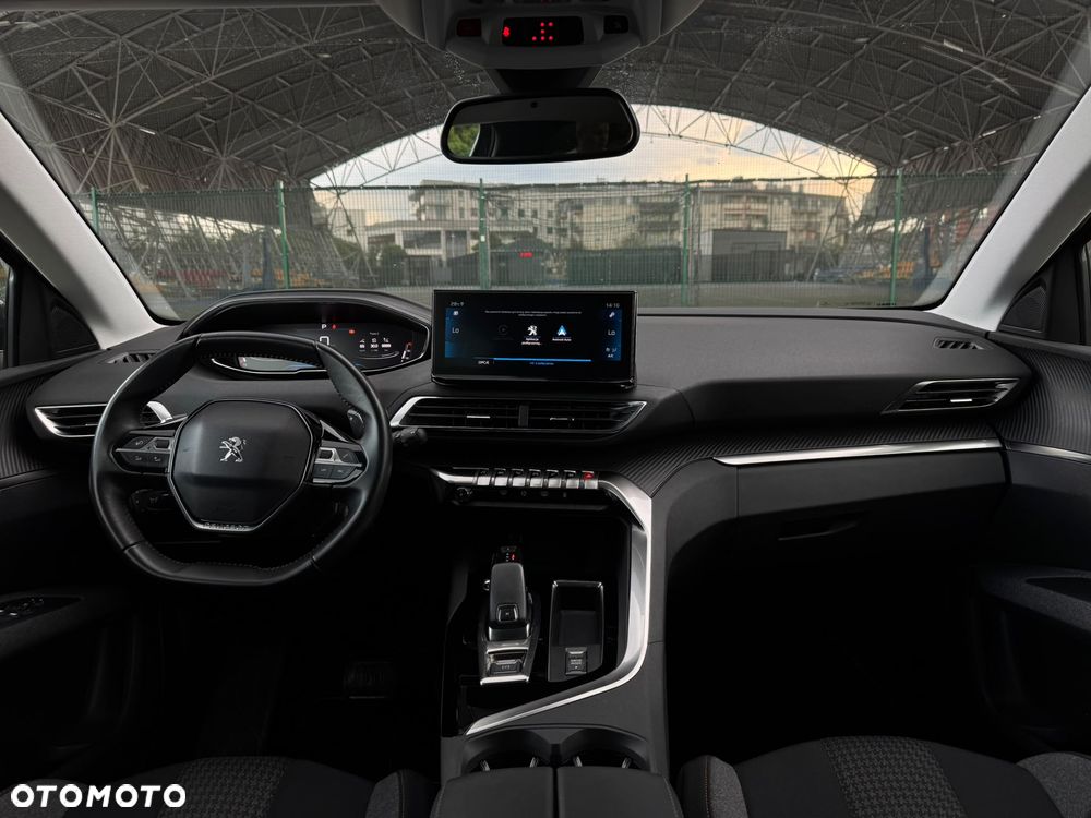 Peugeot 5008 PureTech 130 EAT8 Stop & Start Roadtrip - 39