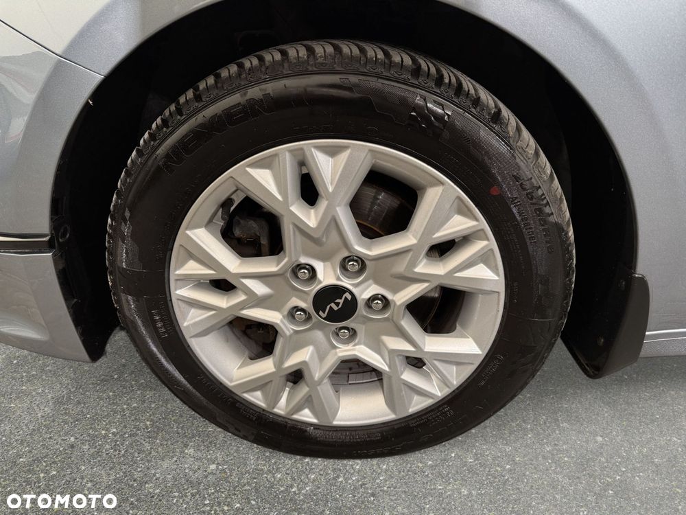 Kia Ceed - 11