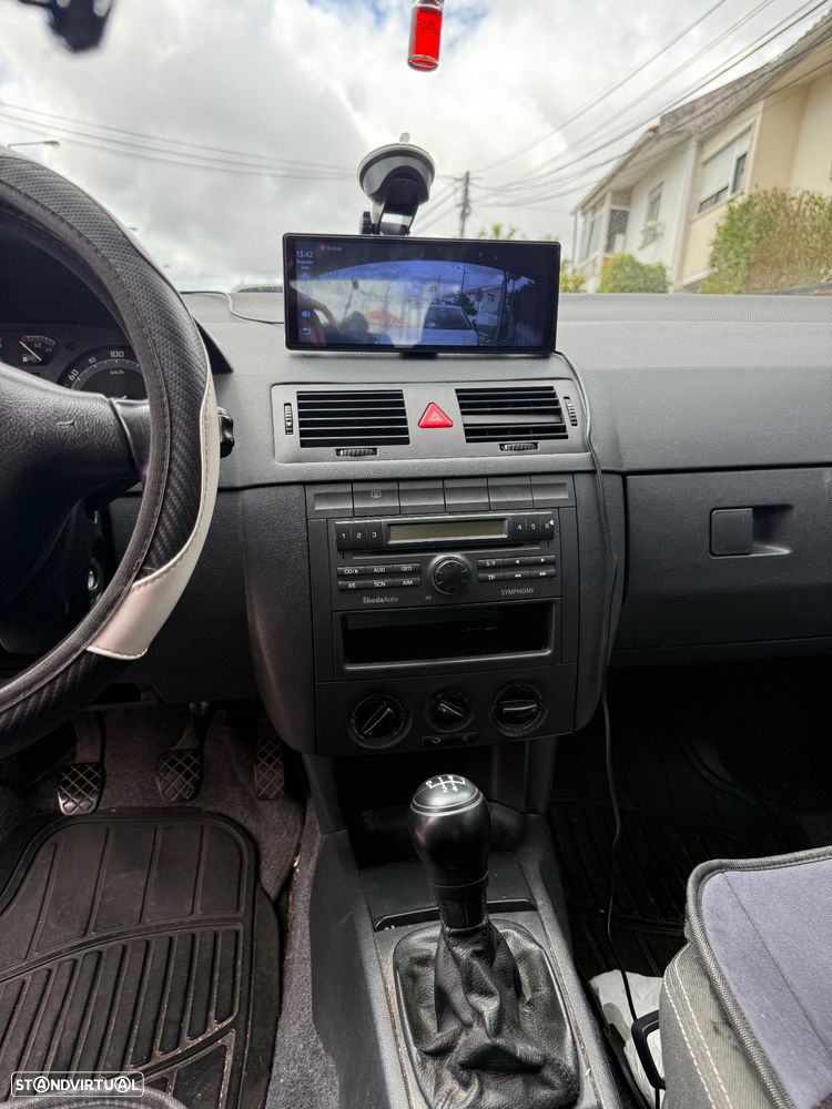 Skoda Fabia Break 1.2 Ambiente - 8