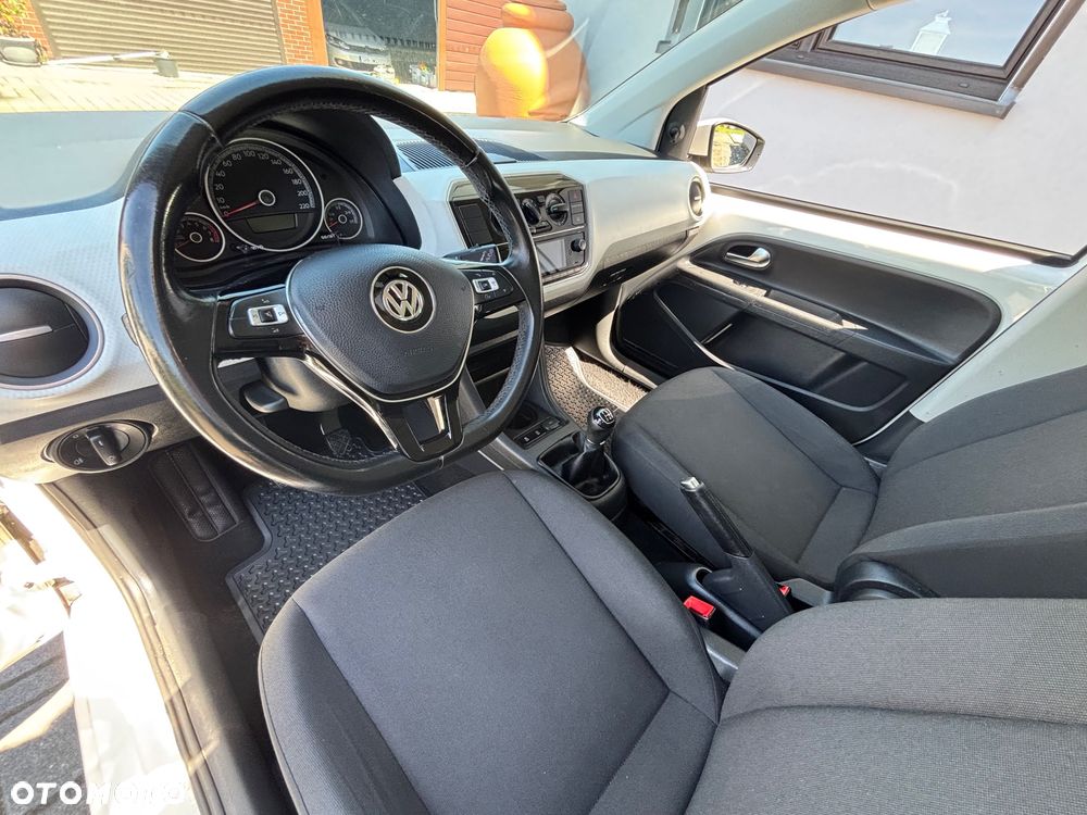 Volkswagen up! 1.0 high - 5