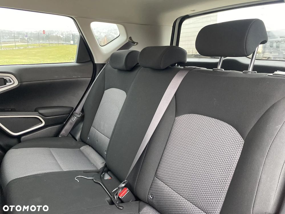 Kia Soul e-Soul 64kWh M - 16