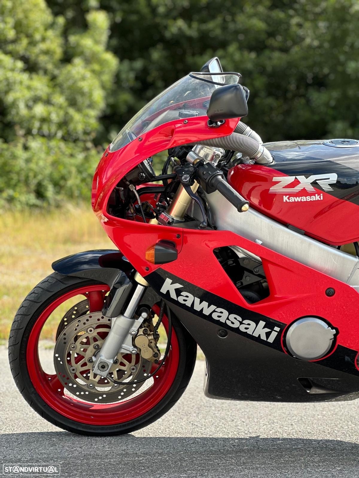 Kawasaki ZRX ZXR 400 - 4