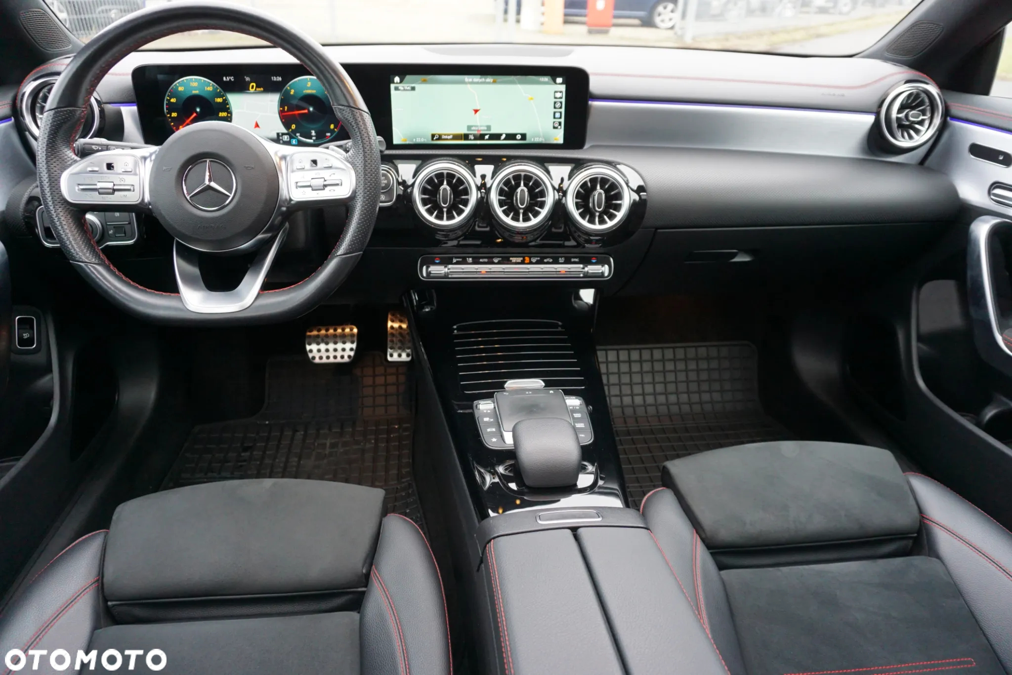 Mercedes-Benz CLA 220 d AMG Line 8G-DCT - 17