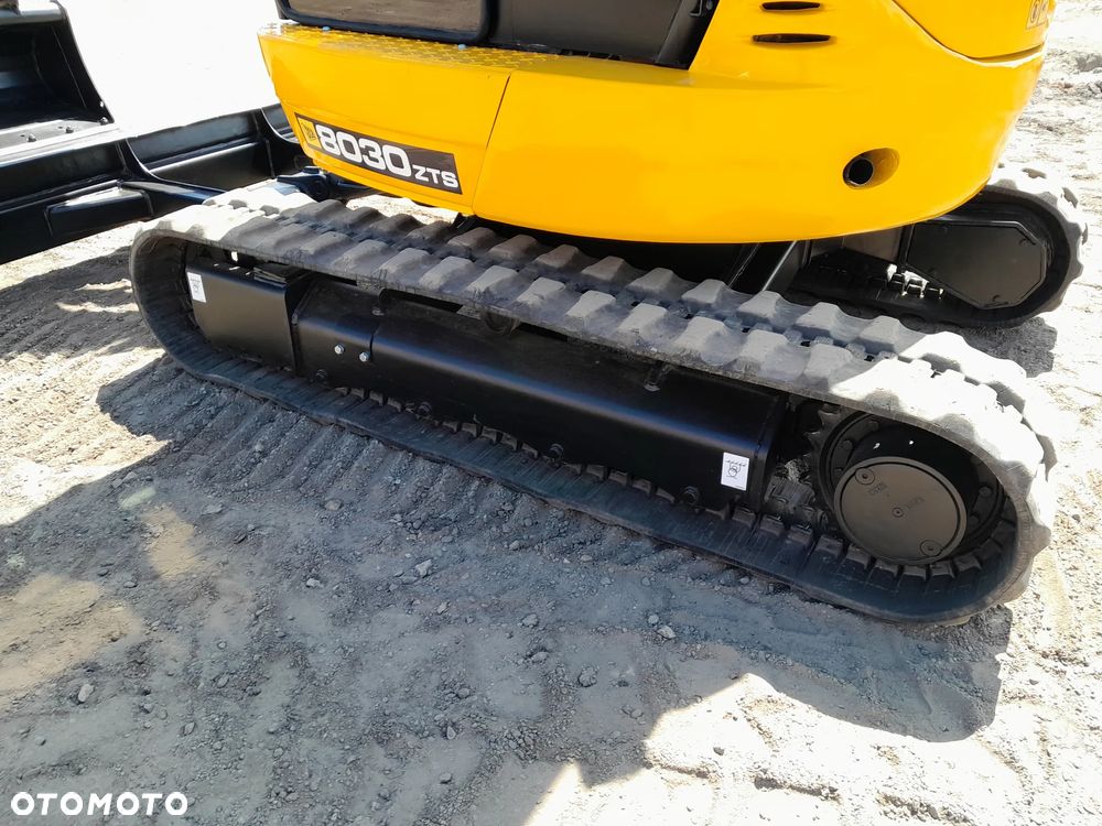 JCB 8030 2013r - 18