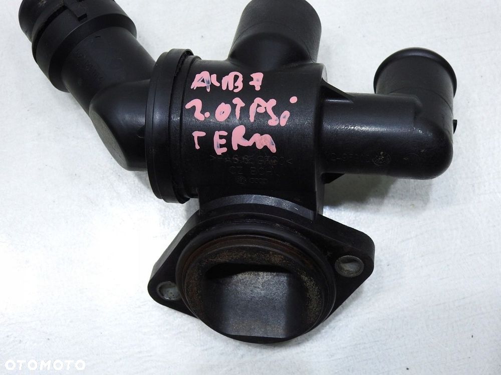 OBUDOWA TERMOSTATU AUDI A4 B7 2.0 TFSI 06D121111G - 3