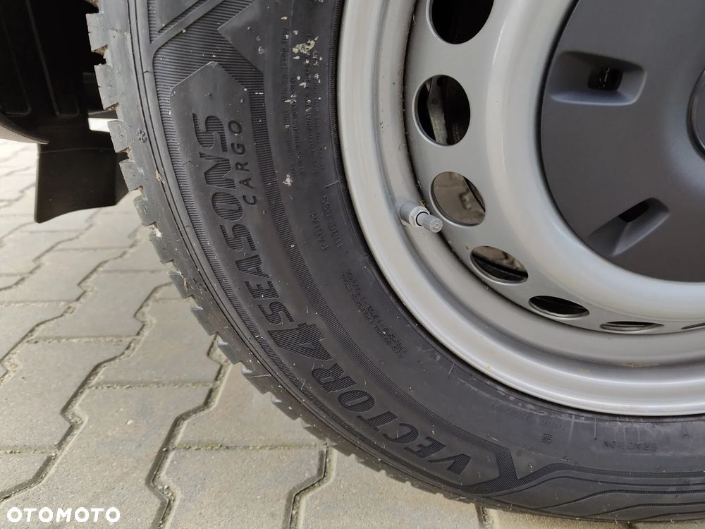 Mercedes-Benz Sprinter 317 CDI Furgon PRO długi 4325 mm L3H2 - 12