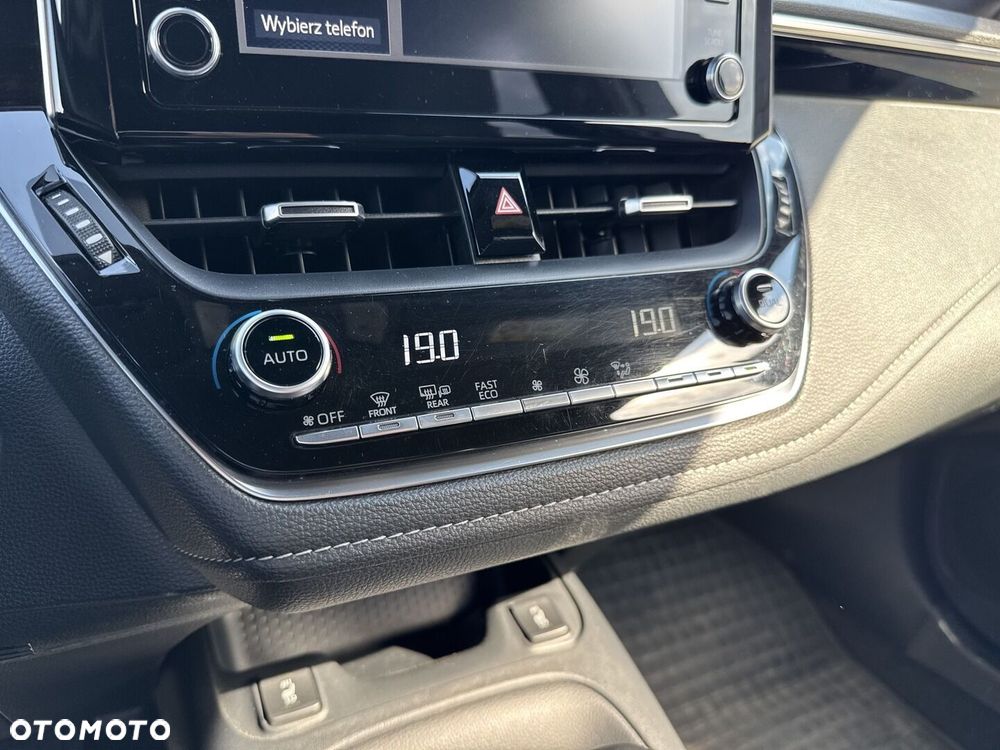 Toyota Corolla 1.8 Hybrid Comfort - 25