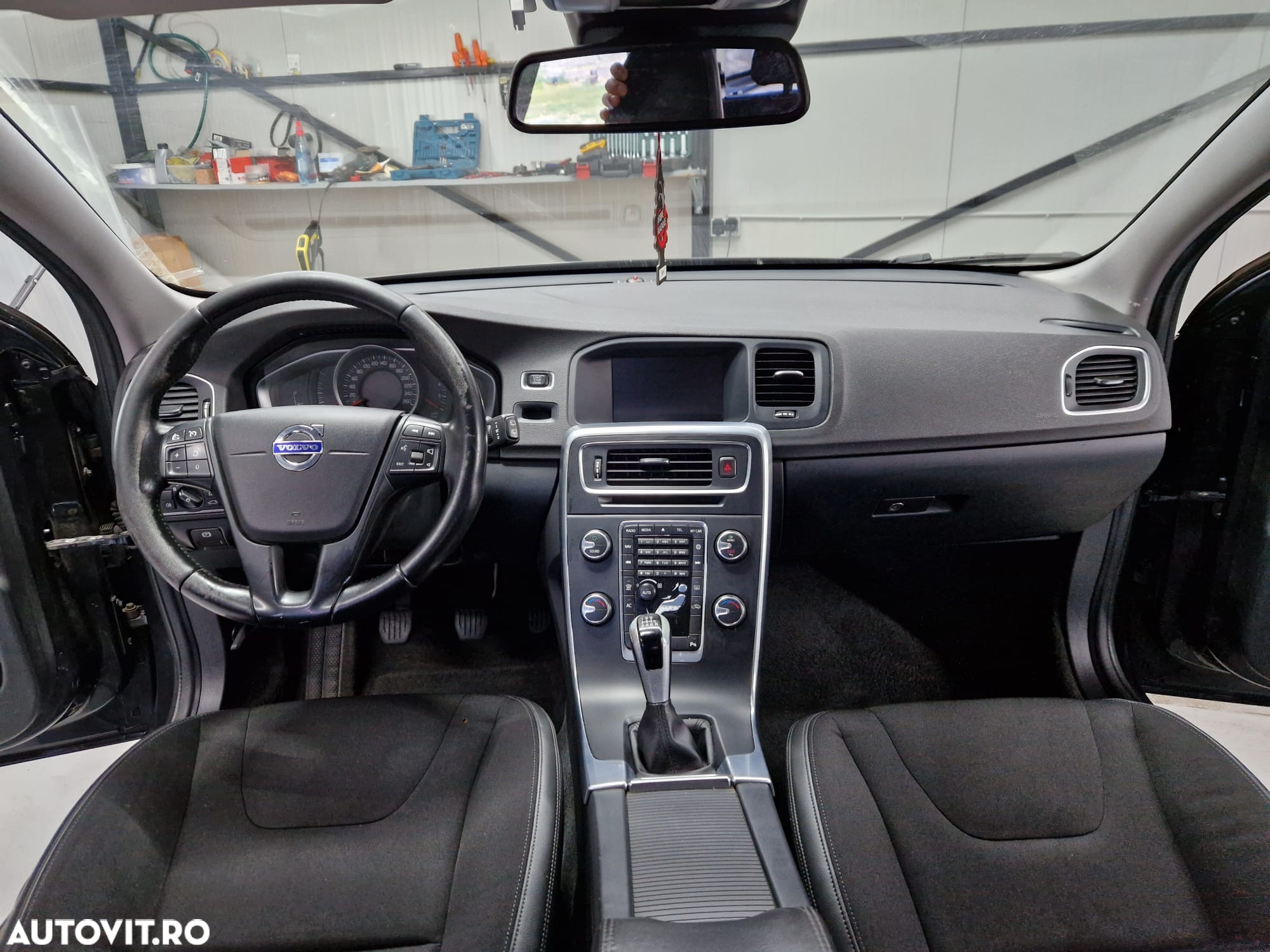 Volvo V60 D2 DRIVe Basic - 4