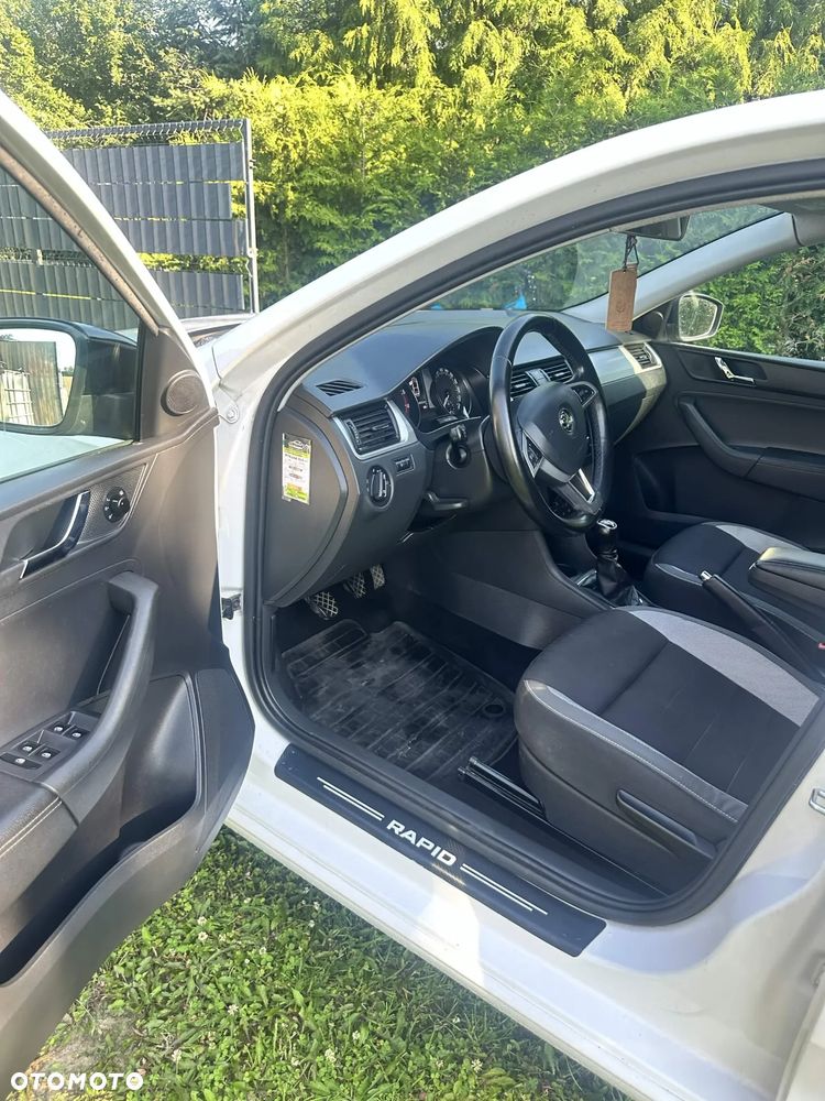 Skoda RAPID 1.2 TSI Ambition - 5