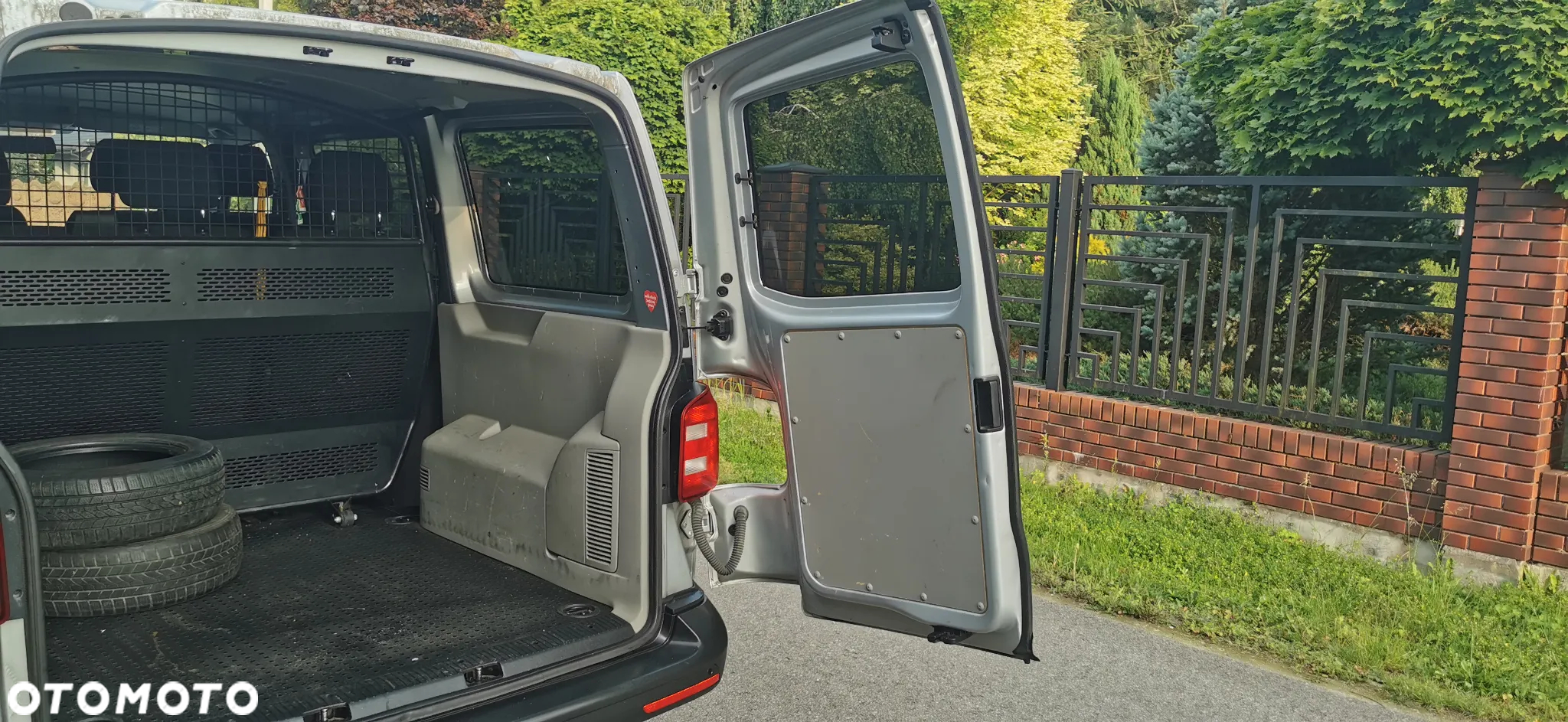 Volkswagen Transporter - 12