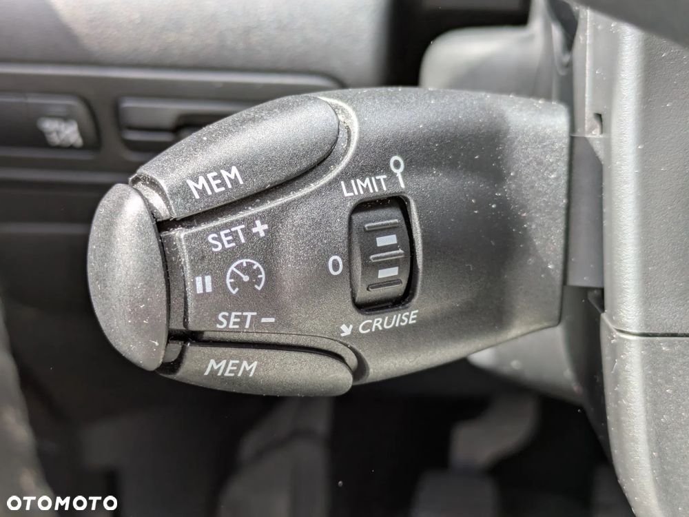 Citroën C3 Aircross 1.6 BlueHDi Feel S&S - 23