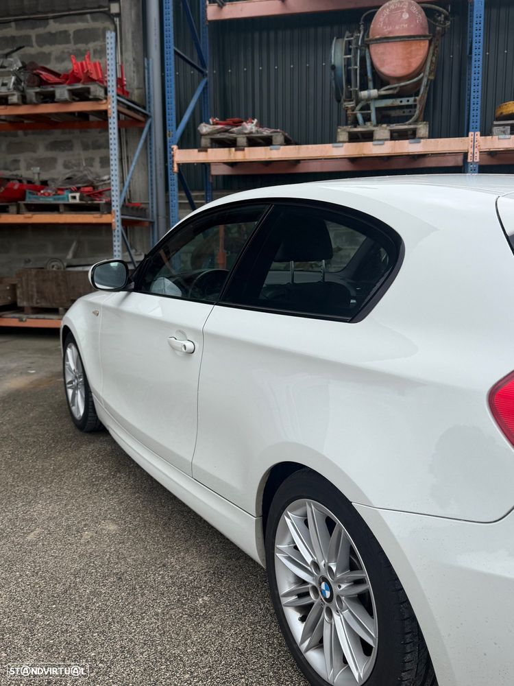 BMW 116 d Pack M - 4