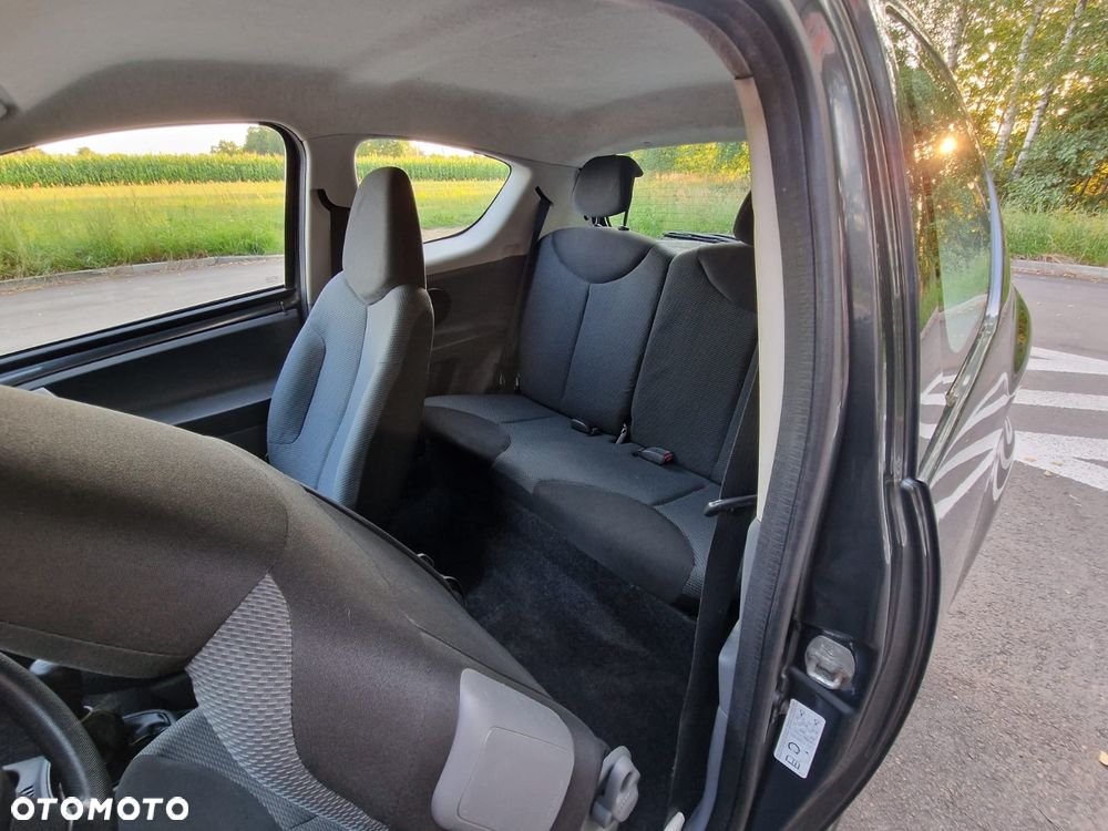 Toyota Aygo 1.0 VVT-i Luna A/C - 12