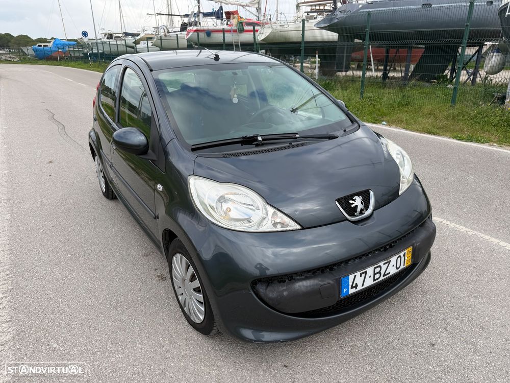 Peugeot 107 1.0 Urban - 12