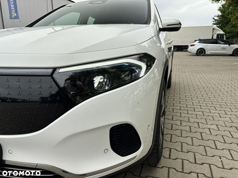 Mercedes-Benz EQA - 9