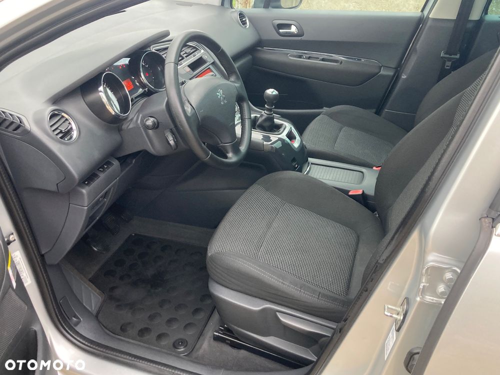 Peugeot 5008 - 5