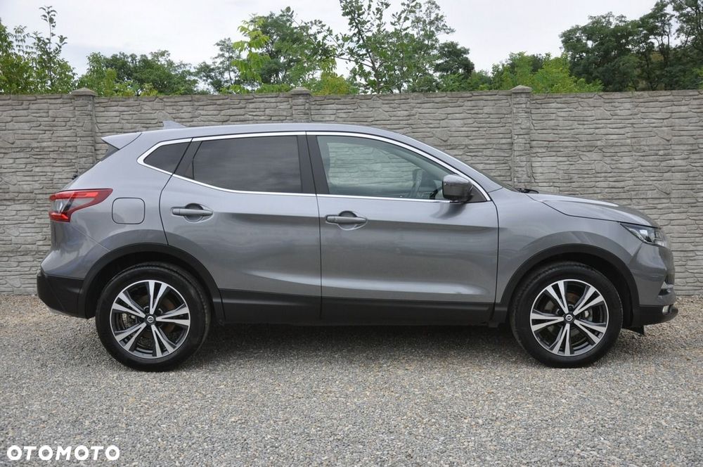 Nissan Qashqai 1.3 DIG-T N-Connecta EU6d - 6