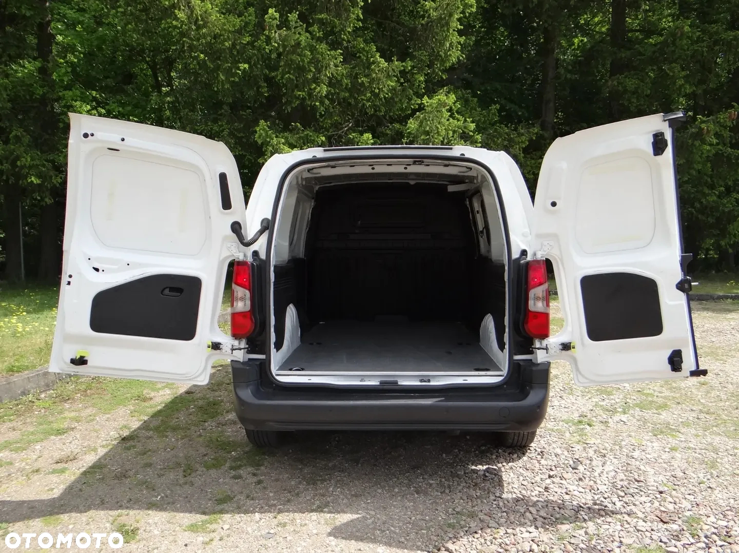 Opel COMBO - 15