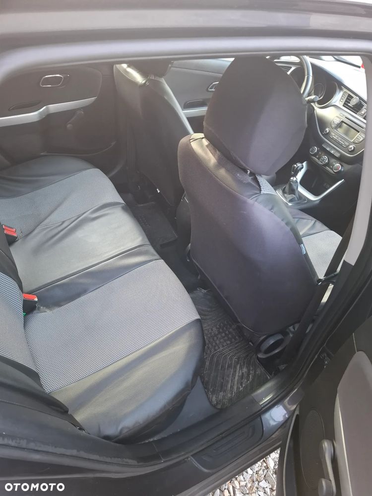 Kia Ceed - 7
