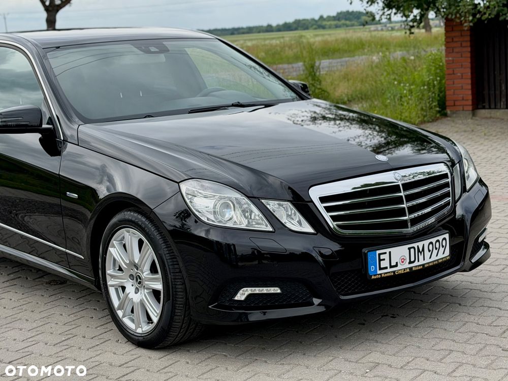 Mercedes-Benz Klasa E 200 CGI BlueEFFICIENCY Automatik Avantgarde - 29