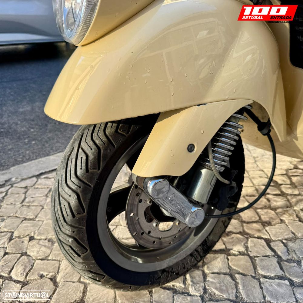 Piaggio Vespa GTV 250 - 4
