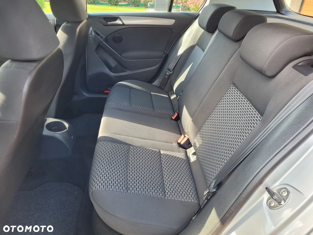 Volkswagen Golf 1.6 Edition - 12