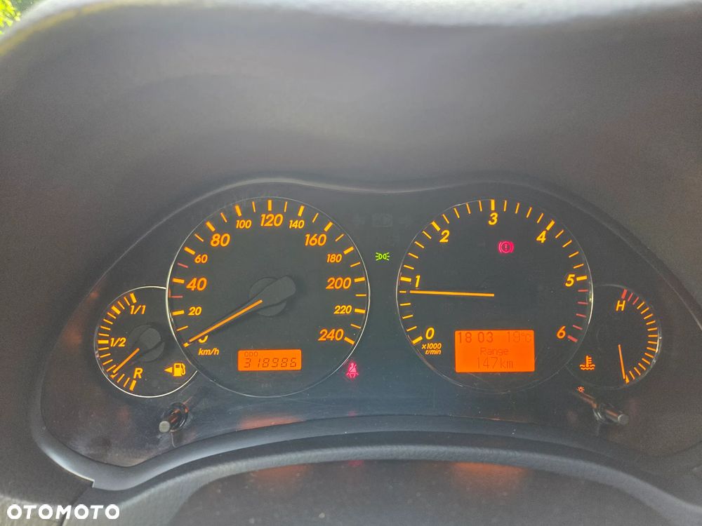 Toyota Avensis 2.0 D-4D Sol - 37