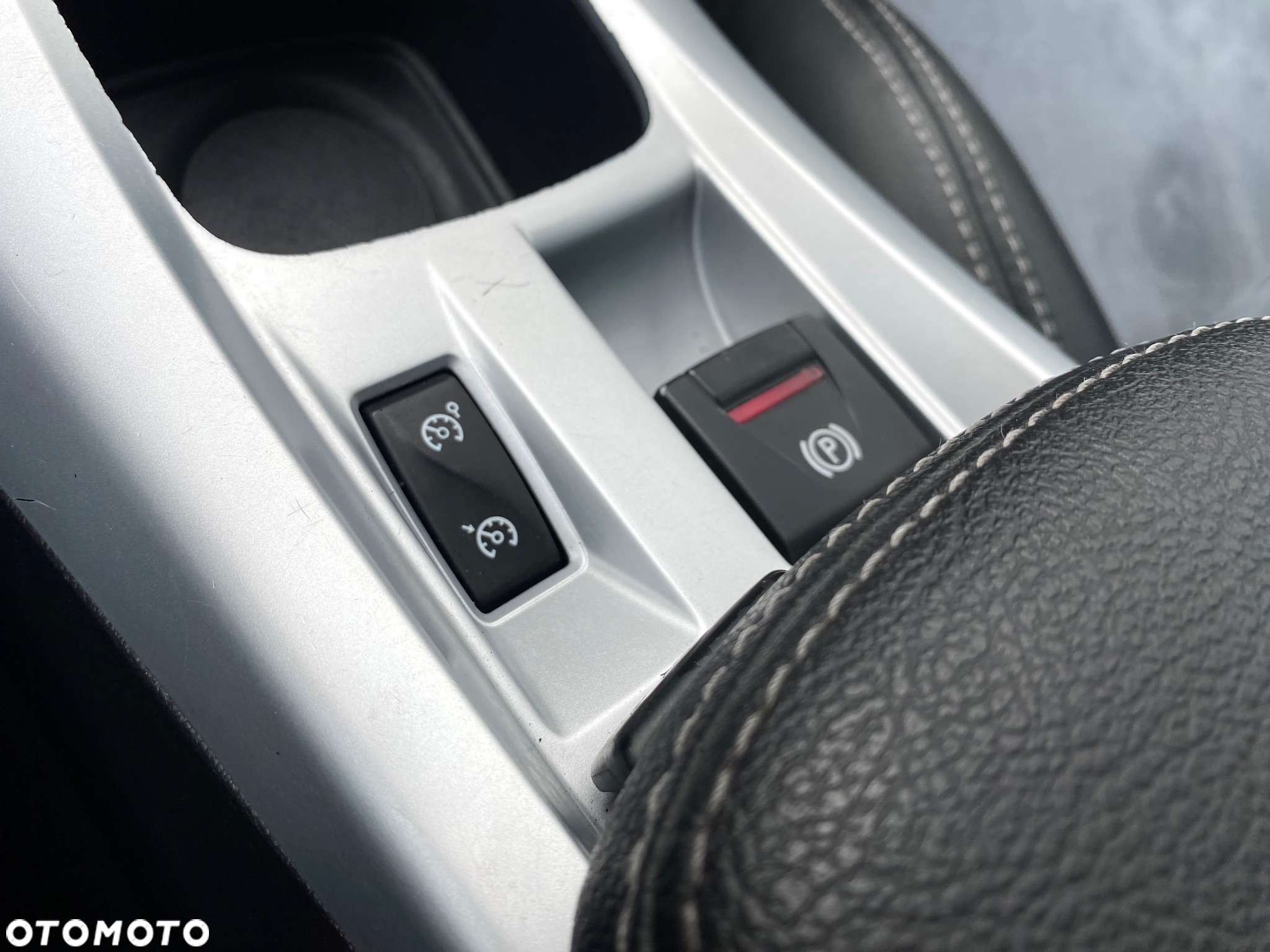 Renault Laguna 2.0 dCi GT - 24