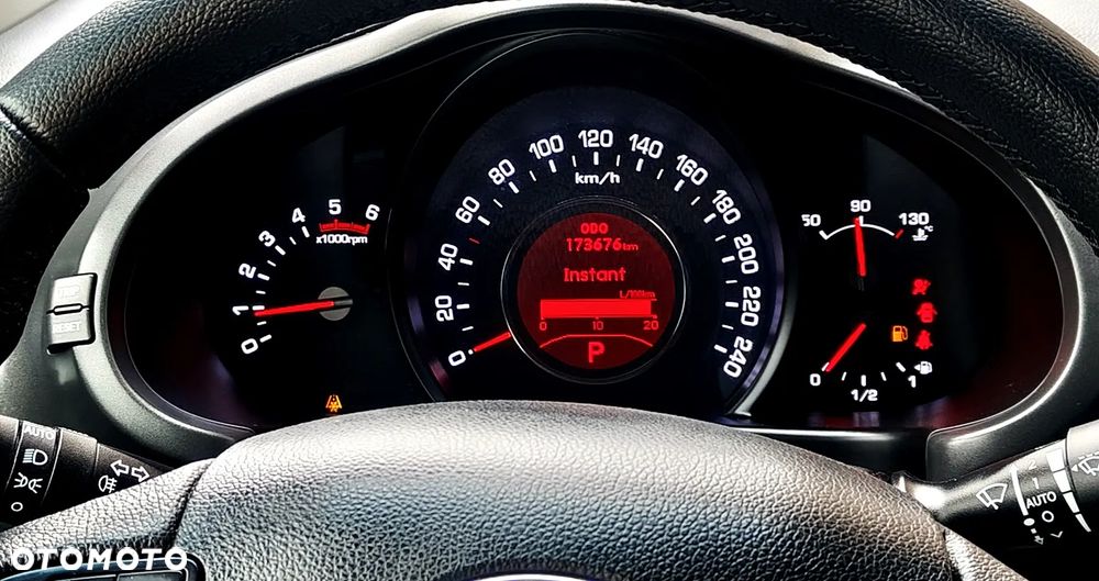 Kia Sportage 2.0 CRDI XL - 14