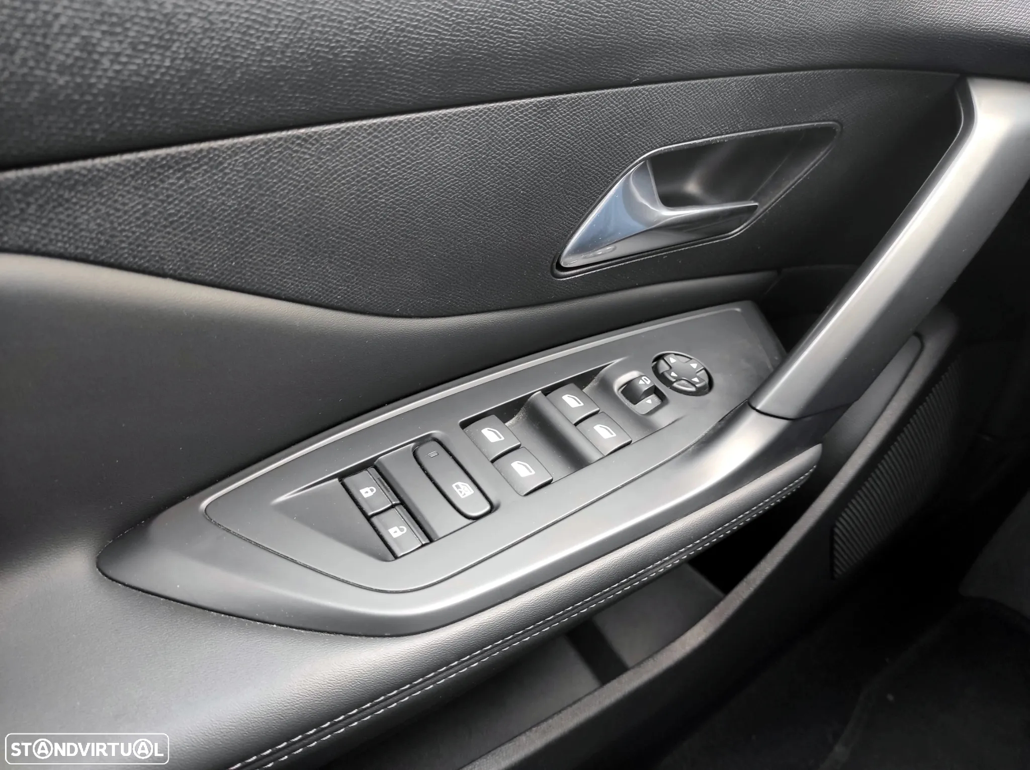Peugeot 308 1.2 PureTech Allure - 27